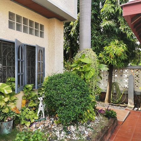 Samiya Guesthouse Bangsaen Exterior foto