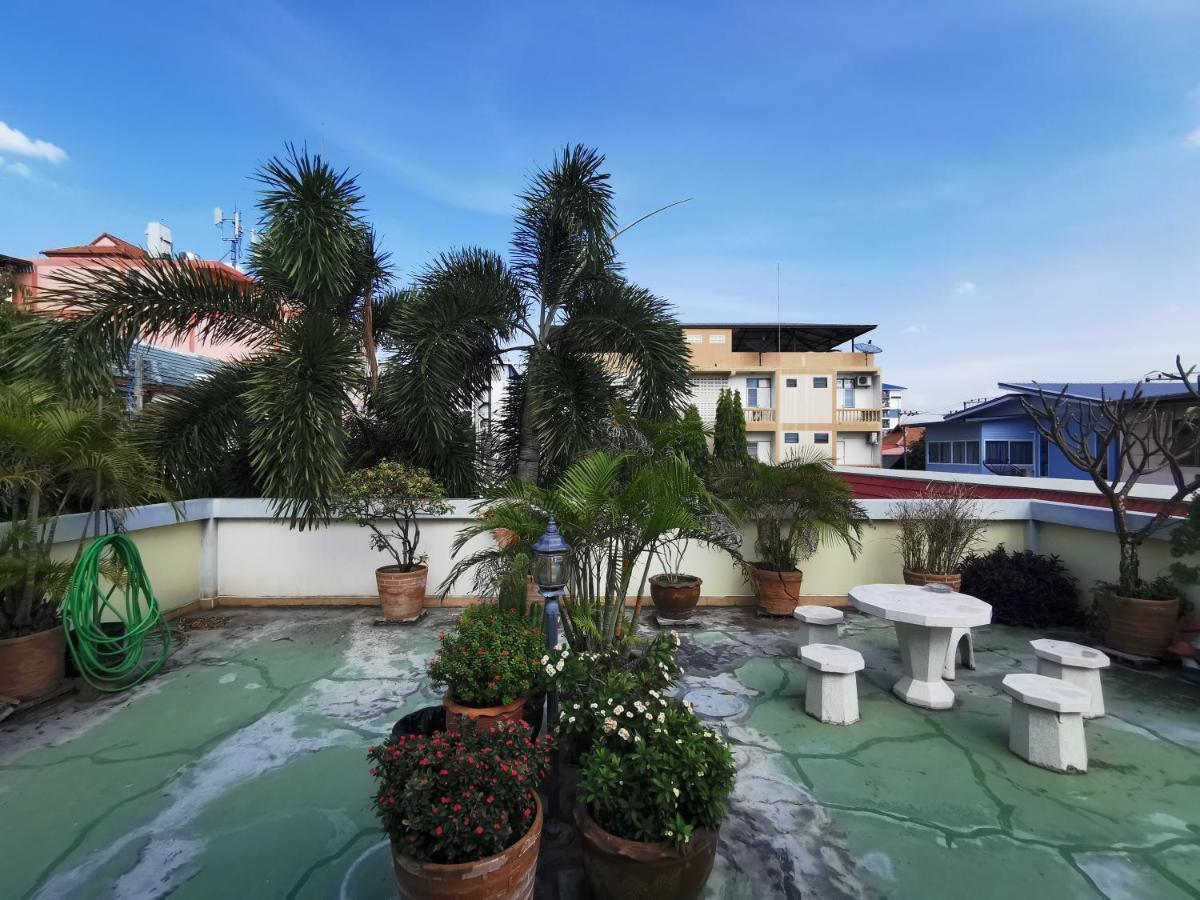 Samiya Guesthouse Bangsaen Exterior foto