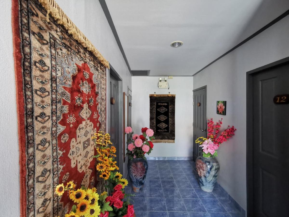 Samiya Guesthouse Bangsaen Exterior foto